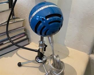 Blue Snowball Studio USB All-In-One Vocal Recording System