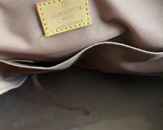 Louis Vuitton Vintage Monogram Tivoli PM Hand Bag	16in. X  10in. X 15in.