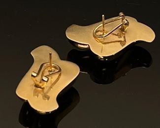 14K Yellow Gold Dimensional Swirl Earrings	21mm by 37mm	