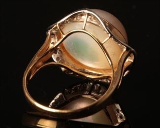 Vintage 14K Yellow Gold Mabe Pearl and Diamond Ring	15mm Pearl size 7	