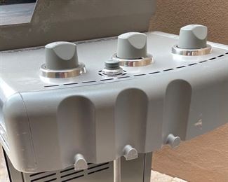 Weber Copper Genesis EP-320 Natural Gas Grill 3852301	47x56x23in	HxWxD