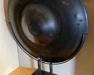 Artist Made Lg Art-glass Plate/Disc on Stand	29x21x8in	HxWxD