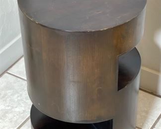 Notched Wood Pedestal Plant Stand	18in H x 12in Diameter	