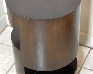 Notched Wood Pedestal Plant Stand	18in H x 12in Diameter	