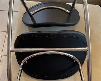 Contemporary Faux Leather  & Steel Rocking Chair Susan	30x27x33in	