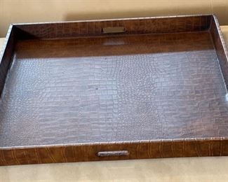 Lg Faux Alligator Tray	3x30x30in	HxWxD