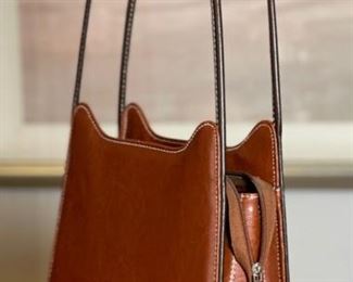 Gucci Leather Purse	10x11x3in