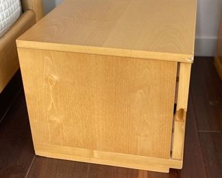 AS-IS 2pc Modern Oak 2-Drawer Low Profile Nightstands PAIR	14x24x16in	HxWxD