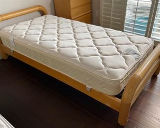 #1 Twin Bed Italian Gardenia Luciano De Gennaro for Brivio	36x29x84in	HxWxD