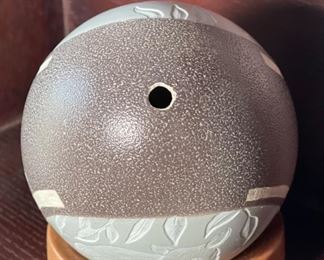 Artist Etched Emu egg	5in H	