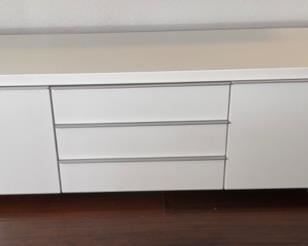 Besta Burs High Gloss White AV Cabinet TV Stand	19x71x16.5in	HxWxD