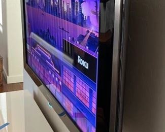 Samsung LCD HD 40 in TV LNT4071FX/XAA	24x33x3in	HxWxD