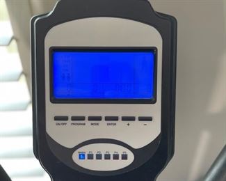 P610 Whole Body Vibration Exercise  Machine Vibrapro	55x31x26in	HxWxD