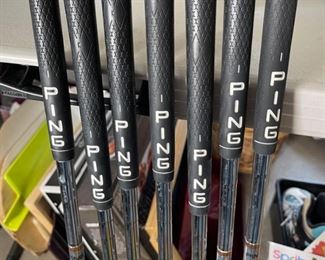 Ping Eye 2 + Irons 3-9 Black dot	Black Dot	