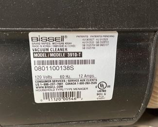 Bissell Cyclonic Bagless Vacuum 3910-T	