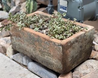 Terracotta Rectangular pot	9x19x11in	HxWxD