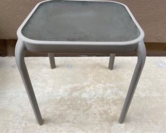 Small Patio End Table	175x17x17	HxWxD