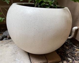Contemporary Round Pot/Plant		