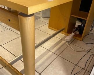 Cassini 80s Modern Natural Wood Desk	28x55x28in	HxWxD