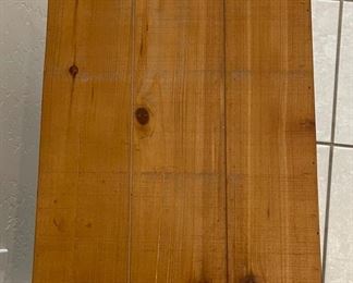 Rustic Side table	20x15x11in	HxWxD