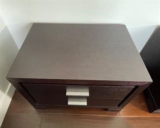 2pc Contemporary Dark Wood Nightstands PAIR	18x26x18in	HxWxD