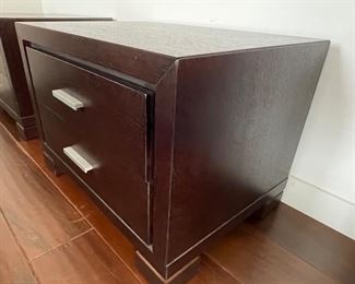 2pc Contemporary Dark Wood Nightstands PAIR	18x26x18in	HxWxD