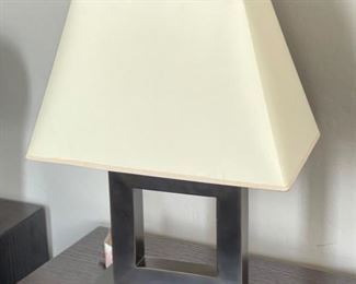 Single Contemporary Square Lamp	21x15x8inb	HxWxD