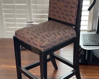 Dog/fish pattern high top chair	39x17x18in	