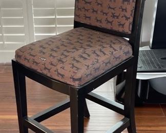 Dog/fish pattern high top chair	39x17x18in	