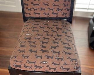 Dog/fish pattern high top chair	39x17x18in	