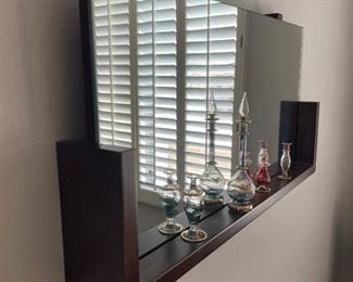 Mirror & wood hanging wall display mantle	30in x 17in x4in	
