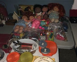 Tupperware cabbage patch dolls