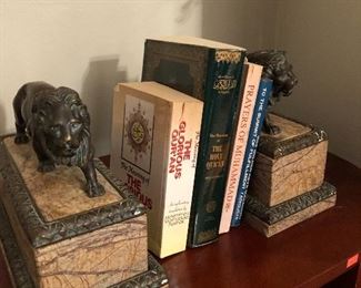 Bookends and Qurans