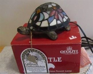 Stained Glass Turtle Accent Lamp by Quoizel- 8"