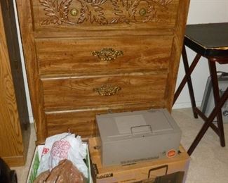 Chest of drawers
