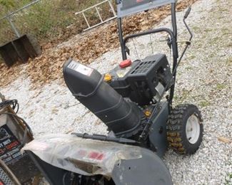 New Snow Blower..super heavy duty (SORRY, SOLD TO FAMILY MEMBER)