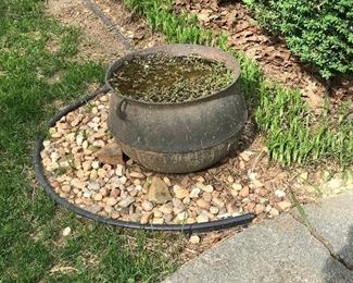 Cast iron cauldron 