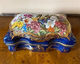 14” x 9” x 7”   1771 Serves Porcelain and Brass Box with Clasp $1995. MAKE AN OFFER