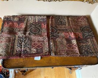 2 square table toppers 36” $8 each