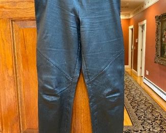 Ellie Tahari leather pull on pants size small $75