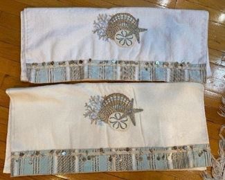 2 sea scape towels with beads $6