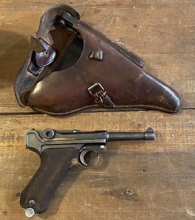 1937 S/42 German Luger/Holster with Matching Numbers ( clips and tool do not match ) SN 7019