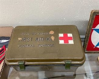 U.S. Military First Aid Kit 