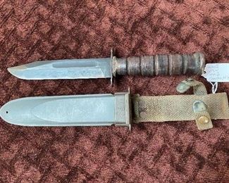 WW2 U.S.N.  Camillus Mk. II Fighting Knife