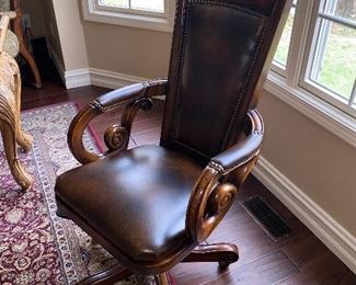 WOOD FRAME LEATHER OFFICE CHAIR