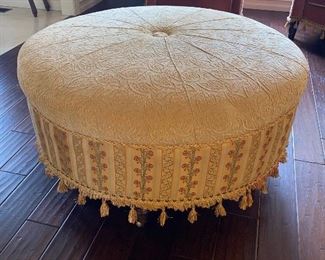 CUSTOM MADE ROUND TASSEL OTTOMAN
40”DIA x 20”H