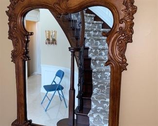 HALLWAY TABLE & MIRROR
TABLE MEASURES
30”L x 14”D x 31”H
MIRROR MEASURES
34”L x 23”W