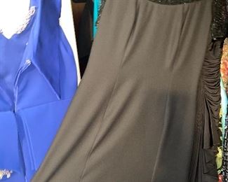 WOMENS DRESSES