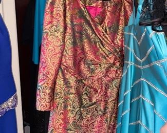 DRESS