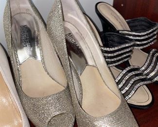 WOMENS DESIGNER SHOES SIZE 7.5